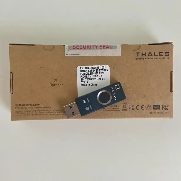 Thales SafeNet eToken Fusion Bio USB-A - ключ безпеки FIDO2 і PKI з відбитком пальця
